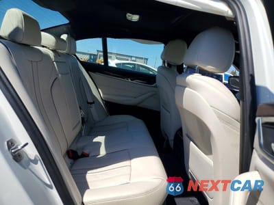 Zdjęcie 10 z 12 samochodu: 2018 BMW 540 XI VIN:WBAJE7C57JWA03952 - miniatura