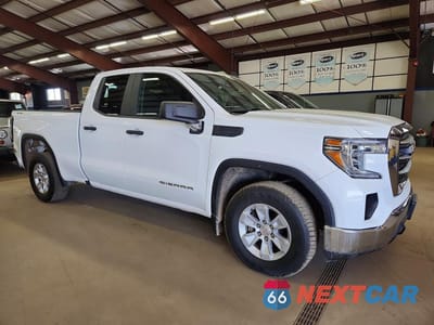 Czwarte zdjęcie samochodu z boku: 2019 GMC SIERRA K1500 VIN:1GTR9AEH9KZ410148 - miniatura