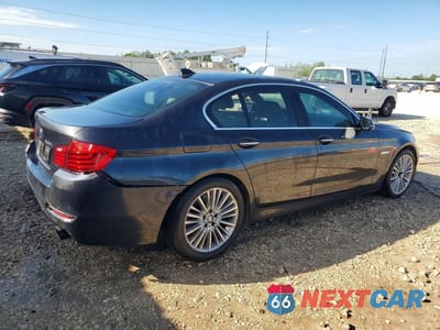 Trzecie zdjęcie samochodu z tyłu: 2015 BMW 550 I VIN:WBAKN9C54FD682496 - miniatura