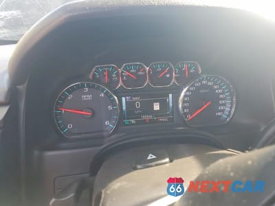 Zdjęcie 9 z 13 samochodu: 2018 CHEVROLET SUBURBAN K1500 LT VIN:1GNSKHKC3JR116645 - miniatura