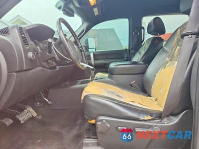 Zdjęcie 7 z 11 samochodu: 2007 CHEVROLET SILVERADO K1500 CREW CAB VIN:2GCEK13M671546613 - miniatura