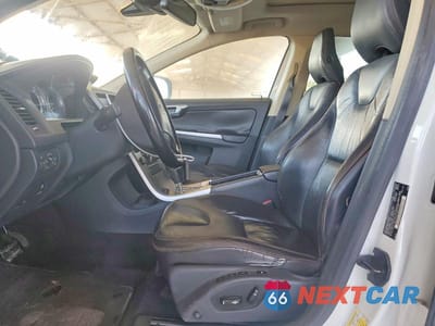 Zdjęcie 7 z 12 samochodu: 2010 VOLV XC60 T6 VIN:YV4992DZ6A2033167 - miniatura