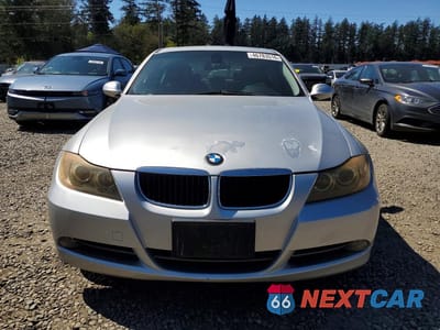 Piąte zdjęcie samochodu w środku: 2008 BMW 328 I VIN:WBAVA37558NL54193 - miniatura