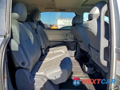 Zdjęcie 11 z 12 samochodu: 2021 TOYOTA SIENNA XLE 8-PASSENGER VIN:5TDYRKEC2MS029736 - miniatura