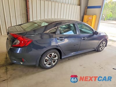 Trzecie zdjęcie samochodu z tyłu: 2018 HONDA CIVIC LX VIN:2HGFC2F50JH569784 - miniatura