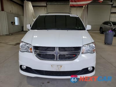 Piąte zdjęcie samochodu w środku: 2017 DODGE GRAND CARAVAN SXT VIN:2C4RDGCG1HR677556 - miniatura