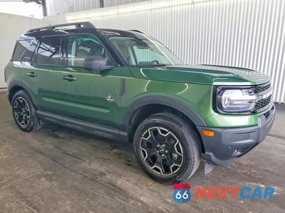 Czwarte zdjęcie samochodu z boku: 2025 FORD BRONCO SPORT OUTER BANKS VIN:3FMCR9CN4SRE85546 - miniatura