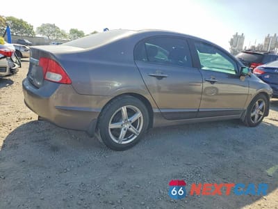 Trzecie zdjęcie samochodu z tyłu: 2010 HONDA CIVIC LX VIN:19XFA1F5XAE030793 - miniatura