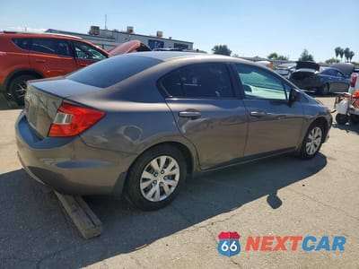 Trzecie zdjęcie samochodu z tyłu: 2012 HONDA CIVIC LX VIN:19XFB2F50CE364935 - miniatura