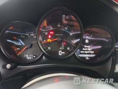 Zdjęcie 9 z 13 samochodu: 2017 PORSCHE MACAN VIN:WP1AA2A51HLB05601 - miniatura