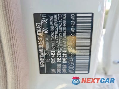 Zdjęcie 13 z 13 samochodu: 2012 MERCEDES-BENZ C 250 VIN:WDDGF4HB8CR195278 - miniatura