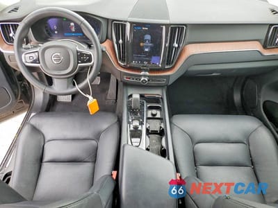 Zdjęcie 8 z 12 samochodu: 2023 VOLVO XC60 PLUS VIN:YV4L12RN1P1391021 - miniatura