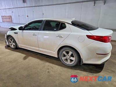 Drugie zdjęcie samochodu z przodu: 2015 KIA OPTIMA LX VIN:KNAGM4A7XF5540695 - miniatura