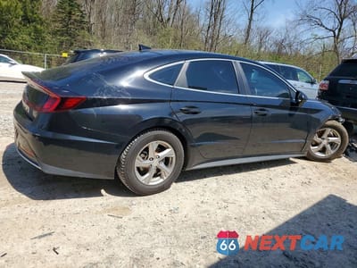 Trzecie zdjęcie samochodu z tyłu: 2020 HYUNDAI SONATA SE VIN:5NPEG4JA7LH050286 - miniatura