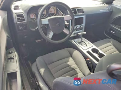 Zdjęcie 8 z 12 samochodu: 2010 DODGE CHALLENGER SE VIN:2B3CJ4DV9AH135211 - miniatura