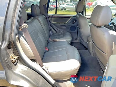 Zdjęcie 6 z 10 samochodu: 2004 JEEP GRAND CHEROKEE LIMITED VIN:1J4GW58S14C372462 - miniatura