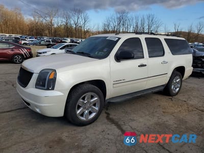 2010 GMC YUKON XL K1500 SLT 1GKUKKE33AR281903 - główne zdjęcie licytacji z USA - miniatura