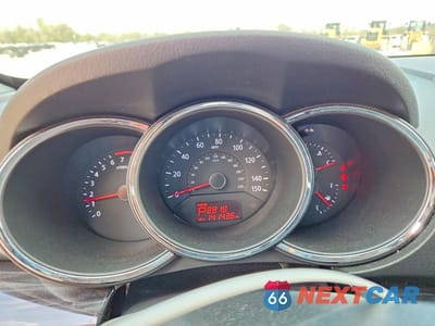 Zdjęcie 9 z 13 samochodu: 2012 KIA SORENTO LX VIN:5XYKT3A69CG254308 - miniatura