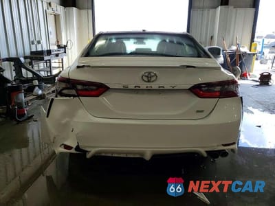 Zdjęcie 6 z 11 samochodu: 2022 TOYOTA CAMRY SE VIN:4T1G11AK3NU705338 - miniatura