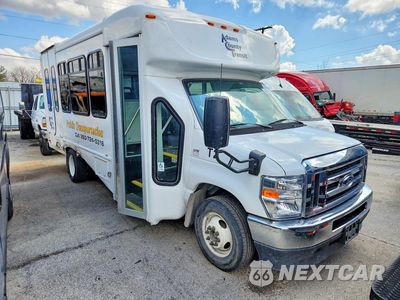 Czwarte zdjęcie samochodu z boku: 2024 FORD E350 SHUTTLE BUS VIN:1FDEE3FN2RDD02709 - miniatura