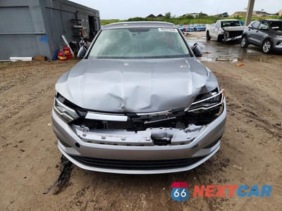 Piąte zdjęcie samochodu w środku: 2021 VOLKSWAGEN JETTA S VIN:3VWC57BU4MM085545 - miniatura