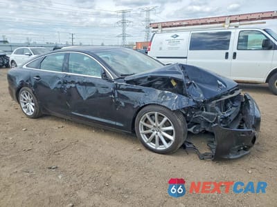 Czwarte zdjęcie samochodu z boku: 2011 JAGUAR XJ VIN:SAJWA1CBXBLV12216 - miniatura