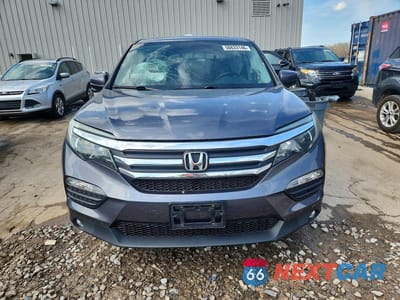 Piąte zdjęcie samochodu w środku: 2017 HONDA PILOT EXL VIN:5FNYF6H53HB038209 - miniatura
