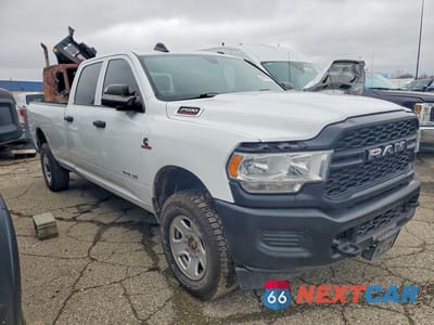 Czwarte zdjęcie samochodu z boku: 2020 RAM 2500 TRADESMAN VIN:3C6UR5HL6LG240308 - miniatura