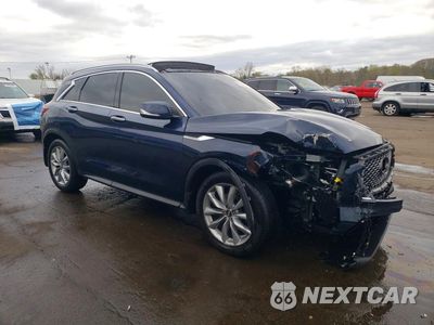Czwarte zdjęcie samochodu z boku: 2021 INFINITI QX50 LUXE VIN:3PCAJ5BB6MF126240 - miniatura