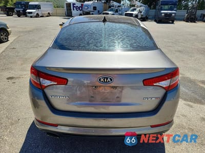 Zdjęcie 6 z 12 samochodu: 2012 KIA OPTIMA SX VIN:5XXGR4A62CG048357 - miniatura