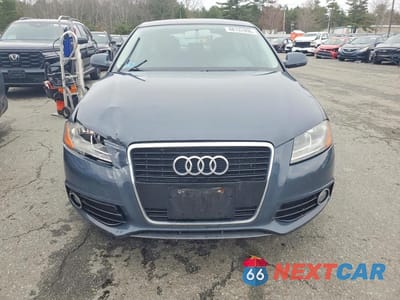 Piąte zdjęcie samochodu w środku: 2012 AUDI A3 PREMIUM VIN:WAUBEAFM0CA151801 - miniatura