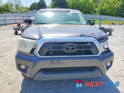 Piąte zdjęcie samochodu w środku: 2013 TOYOTA TACOMA ACCESS CAB VIN:5TFTX4CN6DX021875 - miniatura