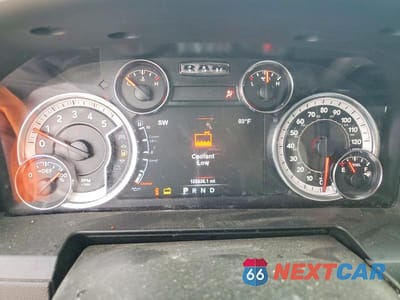 Zdjęcie 9 z 12 samochodu: 2018 RAM 3500 LARAMIE VIN:3C63RRJLXJG413290 - miniatura