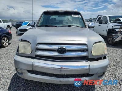 Piąte zdjęcie samochodu w środku: 2005 TOYOTA TUNDRA SR5 VIN:5TBET341X5S494060 - miniatura