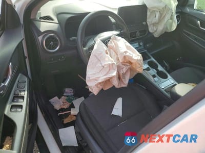 Zdjęcie 8 z 12 samochodu: 2023 HYUNDAI KONA SE VIN:KM8K23AG9PU187480 - miniatura