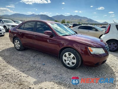 Czwarte zdjęcie samochodu z boku: 2010 HYUNDAI SONATA GLS VIN:5NPET4AC8AH621987 - miniatura