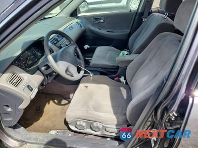 Zdjęcie 7 z 12 samochodu: 1999 HONDA ACCORD LX VIN:JHMCG5641XC051076 - miniatura