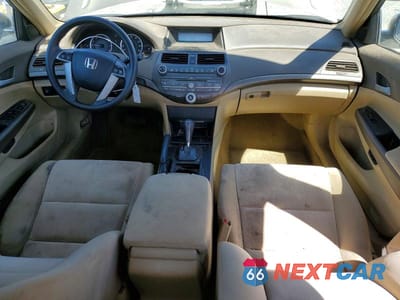 Zdjęcie 8 z 12 samochodu: 2009 HONDA ACCORD LX VIN:JHMCP26329C007645 - miniatura