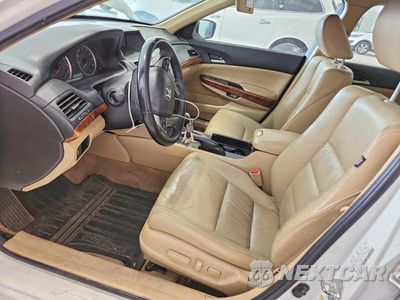 Zdjęcie 7 z 11 samochodu: 2011 HONDA ACCORD EXL VIN:1HGCP2F84BA048505 - miniatura