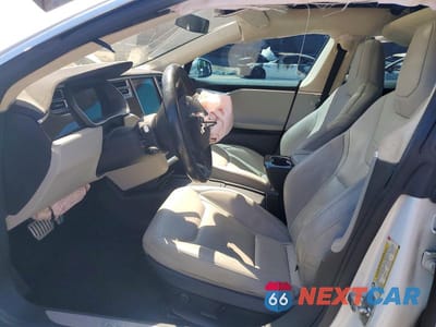 Zdjęcie 7 z 12 samochodu: 2016 TESLA MODEL S VIN:5YJSA1E40GF134171 - miniatura