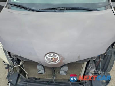 Zdjęcie 12 z 13 samochodu: 2015 TOYOTA SIENNA XLE PREMIUM 8-PASSENGER VIN:5TDYK3DC0FS584022 - miniatura