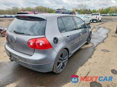 Trzecie zdjęcie samochodu z tyłu: 2009 VOLKSWAGEN GTI VIN:WVWGV71K99W104117 - miniatura