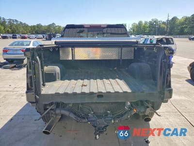Zdjęcie 6 z 13 samochodu: 2019 GMC SIERRA C1500 SLT VIN:3GTP8DED0KG113469 - miniatura