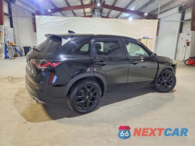Trzecie zdjęcie samochodu z tyłu: 2023 HONDA HR-V SPORT VIN:3CZRZ2H53PM732522 - miniatura