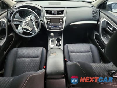 Zdjęcie 8 z 12 samochodu: 2017 NISSAN ALTIMA 2.5 SV VIN:1N4AL3AP2HC249196 - miniatura