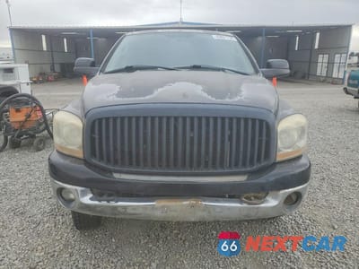 Piąte zdjęcie samochodu w środku: 2006 DODGE RAM 3500 VIN:3D7MX49C36G223418 - miniatura