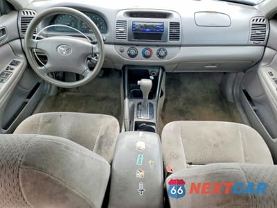 Zdjęcie 8 z 11 samochodu: 2003 TOYOTA CAMRY LE VIN:4T1BE32K63U669070 - miniatura