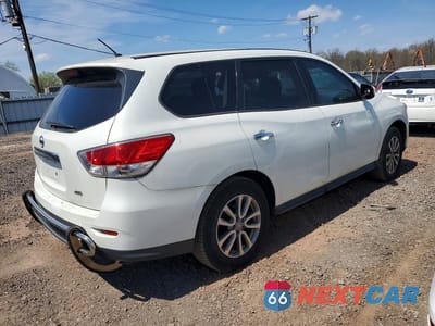 Trzecie zdjęcie samochodu z tyłu: 2014 NISSAN PATHFINDER S VIN:5N1AR2MM5EC705364 - miniatura