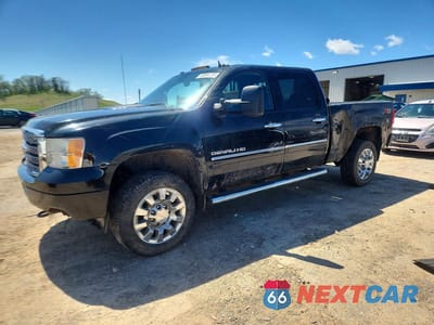 2011 GMC SIERRA K2500 DENALI 1GT125CG9BF234562 - główne zdjęcie licytacji z USA - miniatura