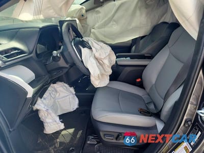 Zdjęcie 7 z 13 samochodu: 2025 TOYOTA SIENNA XLE 7-PASSENGER VIN:5TDYSKFCXSS211443 - miniatura